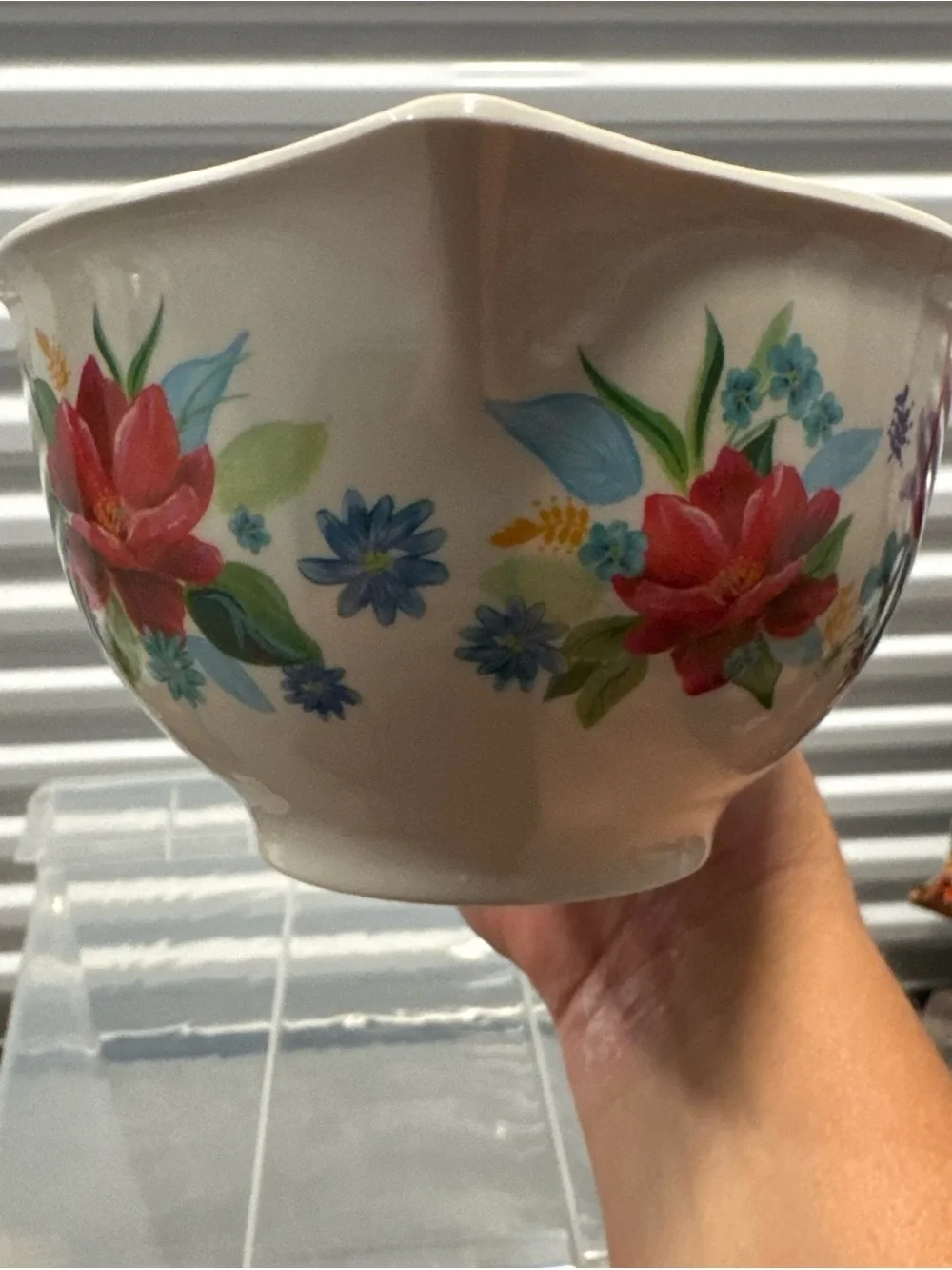 The Pioneer Woman Floral melamine half inch to 2 inch measuring cup with spout